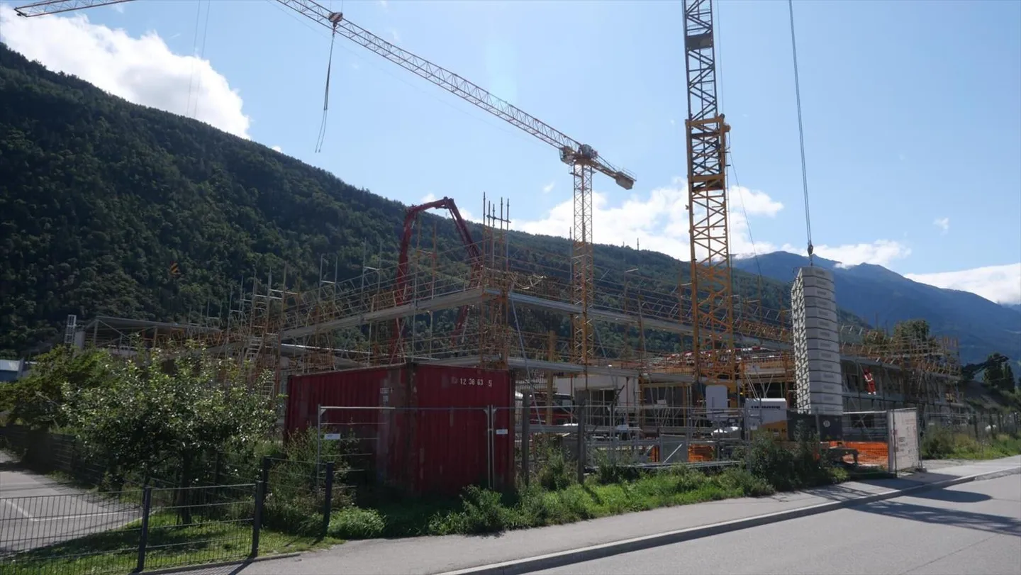 Dépôt 64.5 m2 à Martigny - Photo 2 sur 2