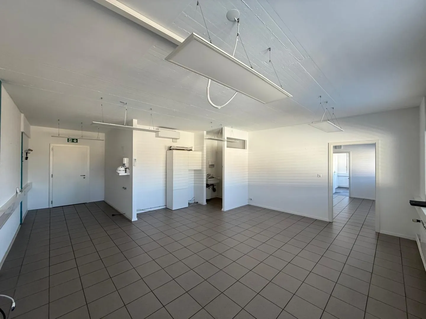 Büro 4 Zimmer - Foto 9 von 13