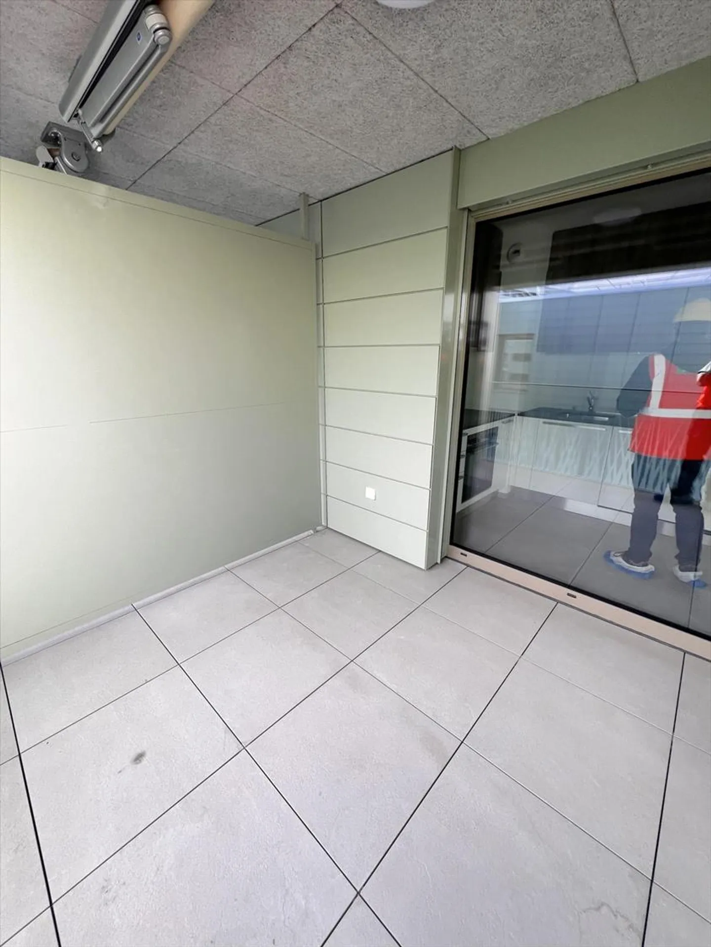 Ampio appartamento attico con terrazza - Foto 6 di 9