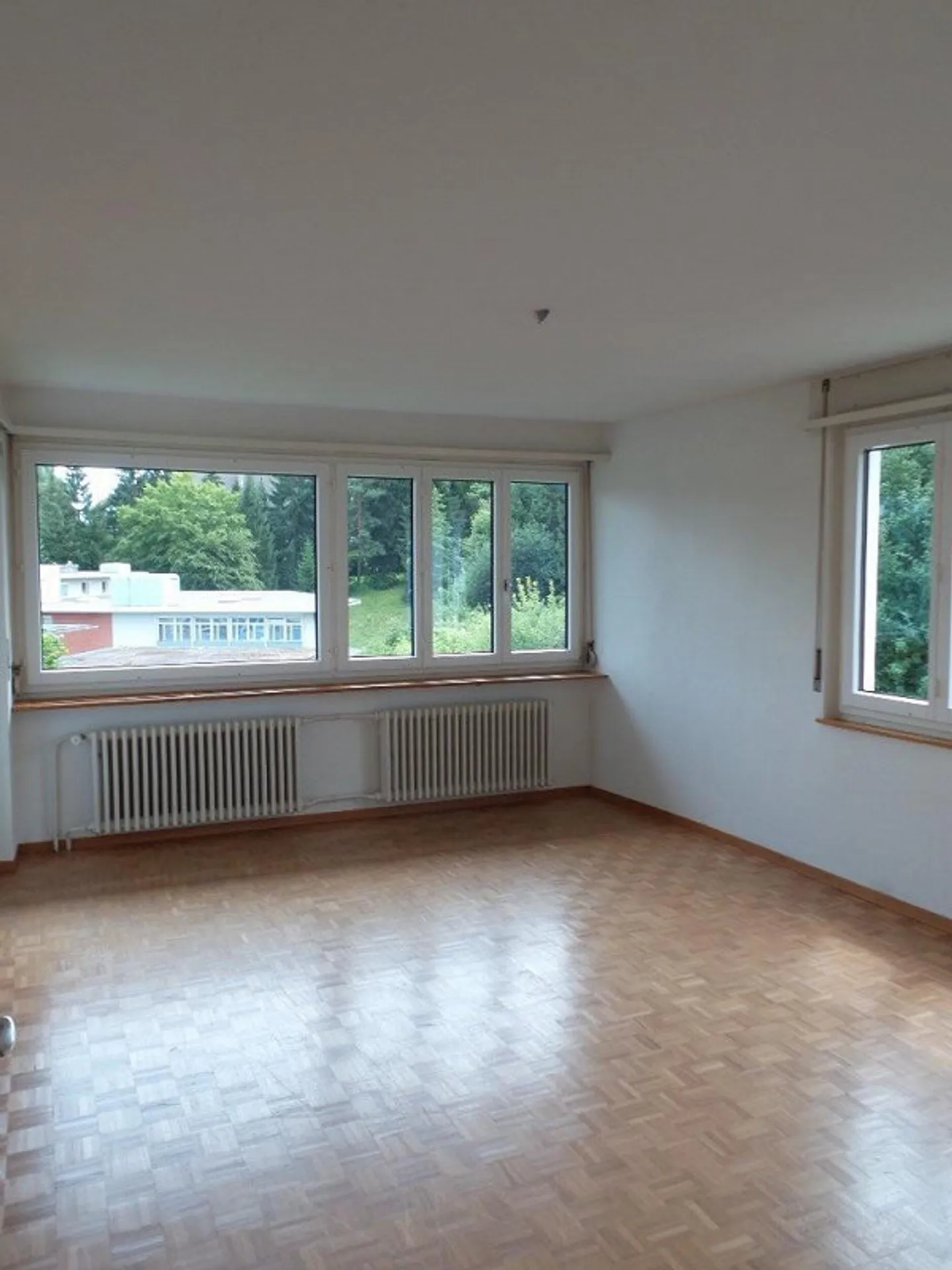 Apartment for rent in a quiet and central location - Photo 4 of 7