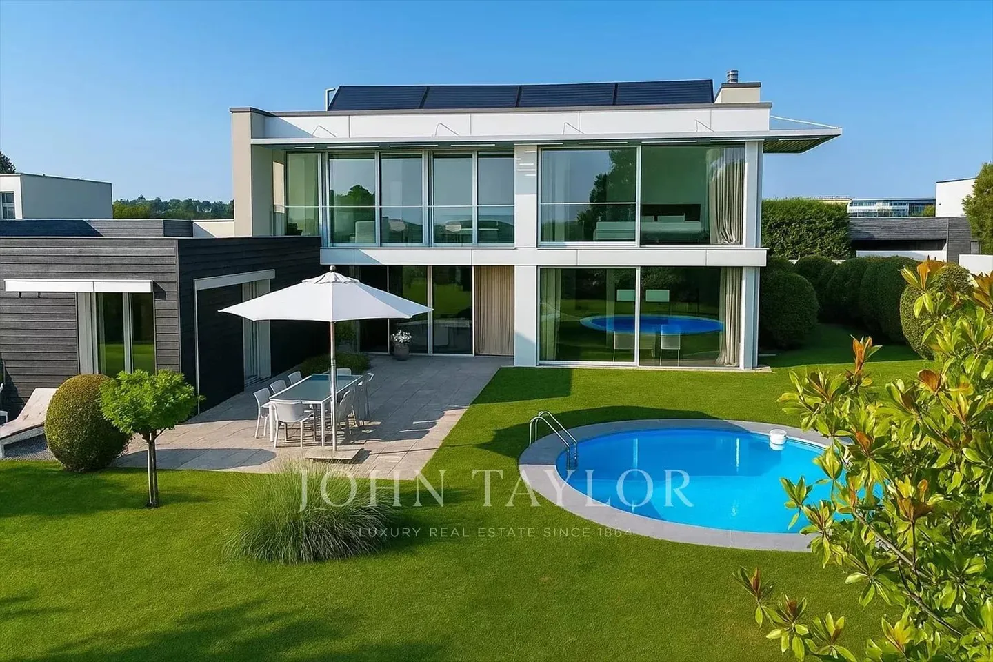 Villa 6.5 Zimmer - Foto 1 von 12