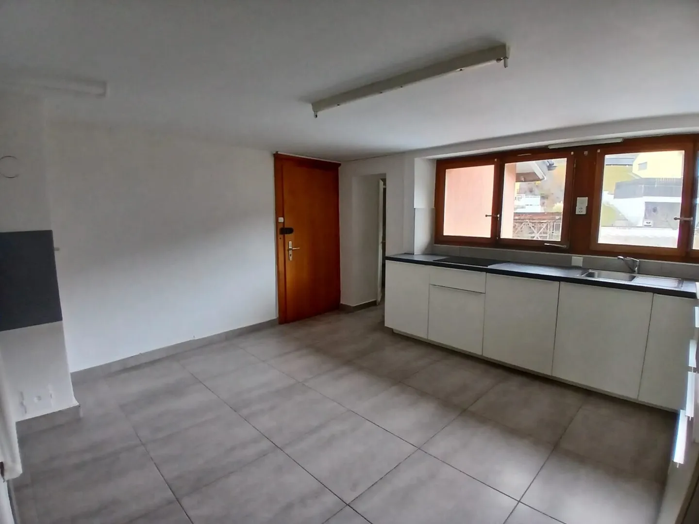 Appartement à louer - Photo 3 sur 9