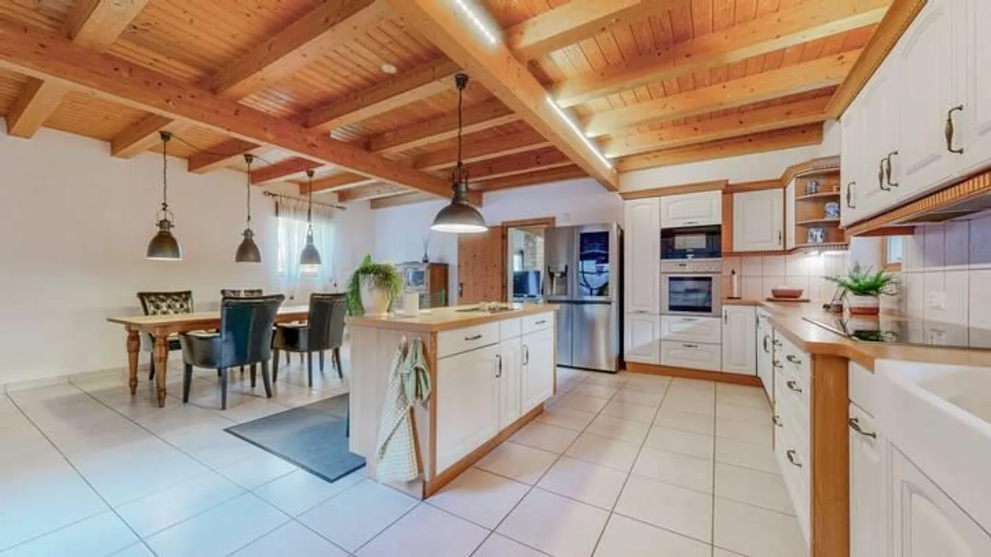 Charming and Diverse - Multi-Generational House with Horse Stable - Photo 3 of 9