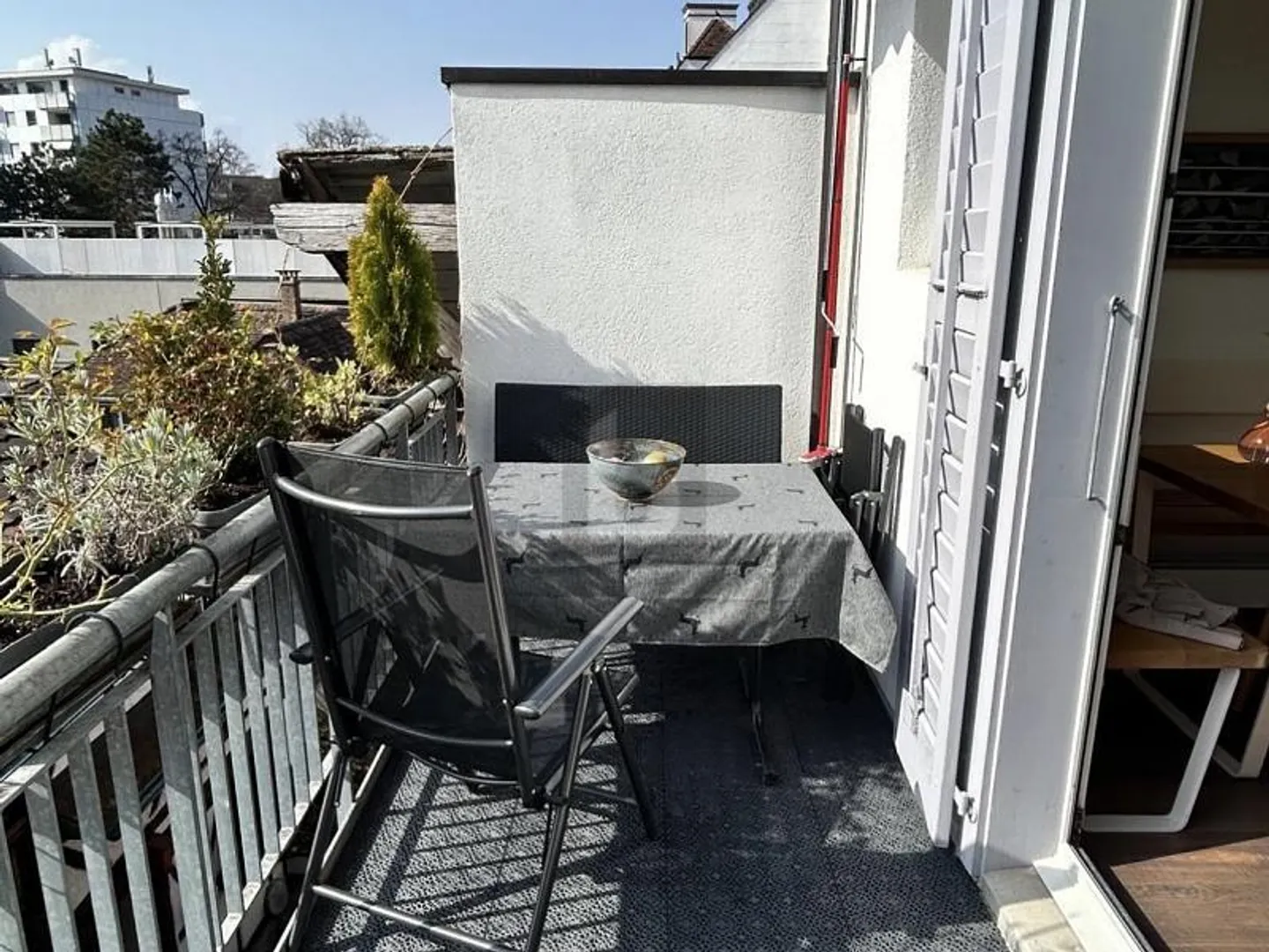 Charming Maisonette in Basel - Photo 5 of 6