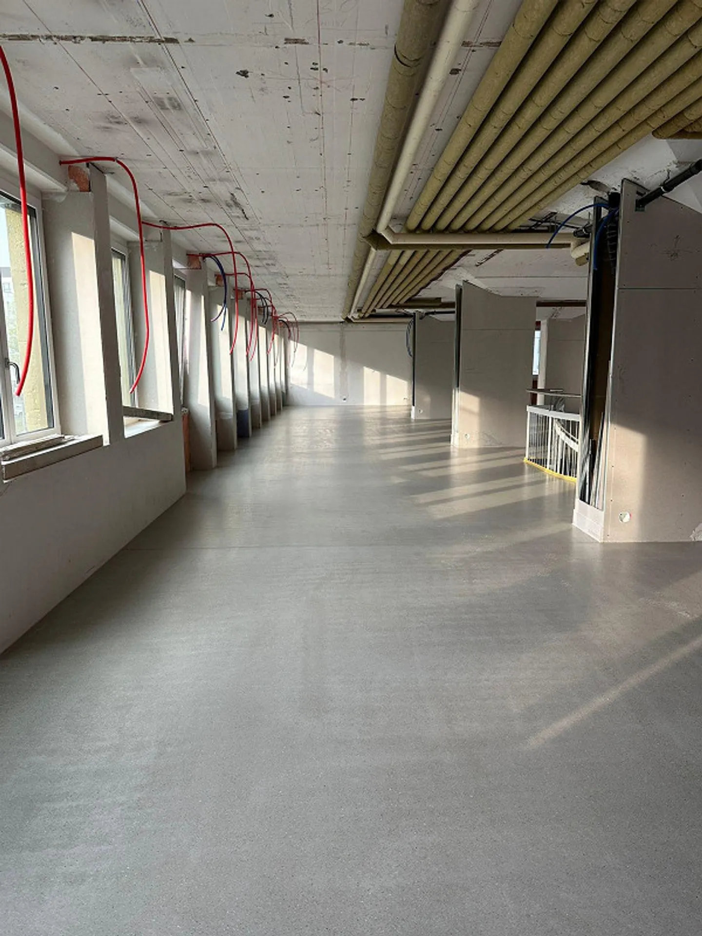 Attrazione superficie commerciale con grande ingresso in posizione centrale L... - Foto 7 di 7