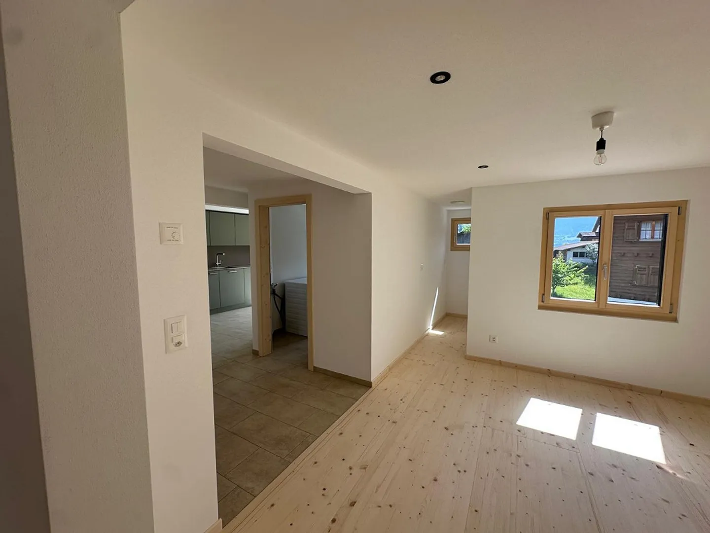 Modernes Apartment in Rueun GR - Foto 4 von 16