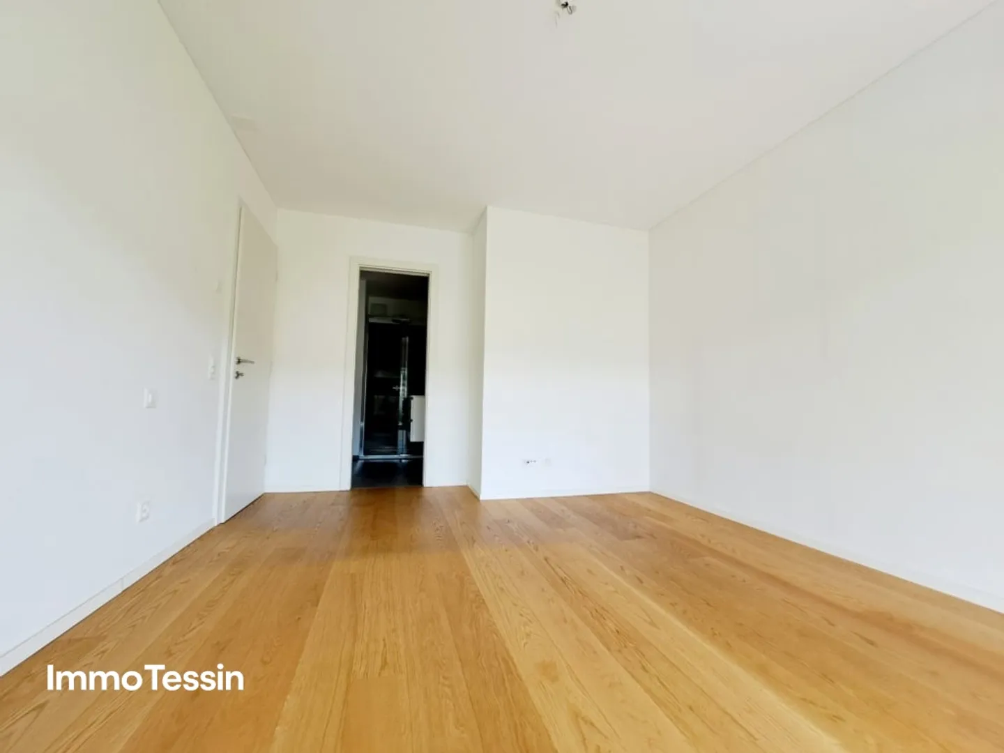 Exklusive & neuwertige Wohnung nahe Lugano und dem Lago die Lugano mit freier Sicht in die Tessiner Bergwelt - Foto 10 von 13
