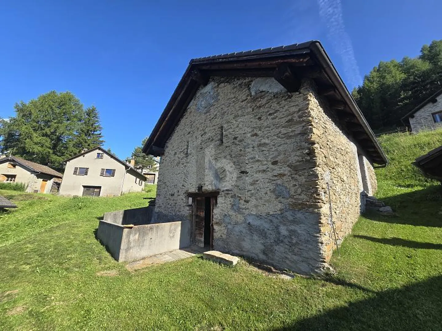 Casa di vacanze soleggiata da ristrutturare - Foto 1 di 3