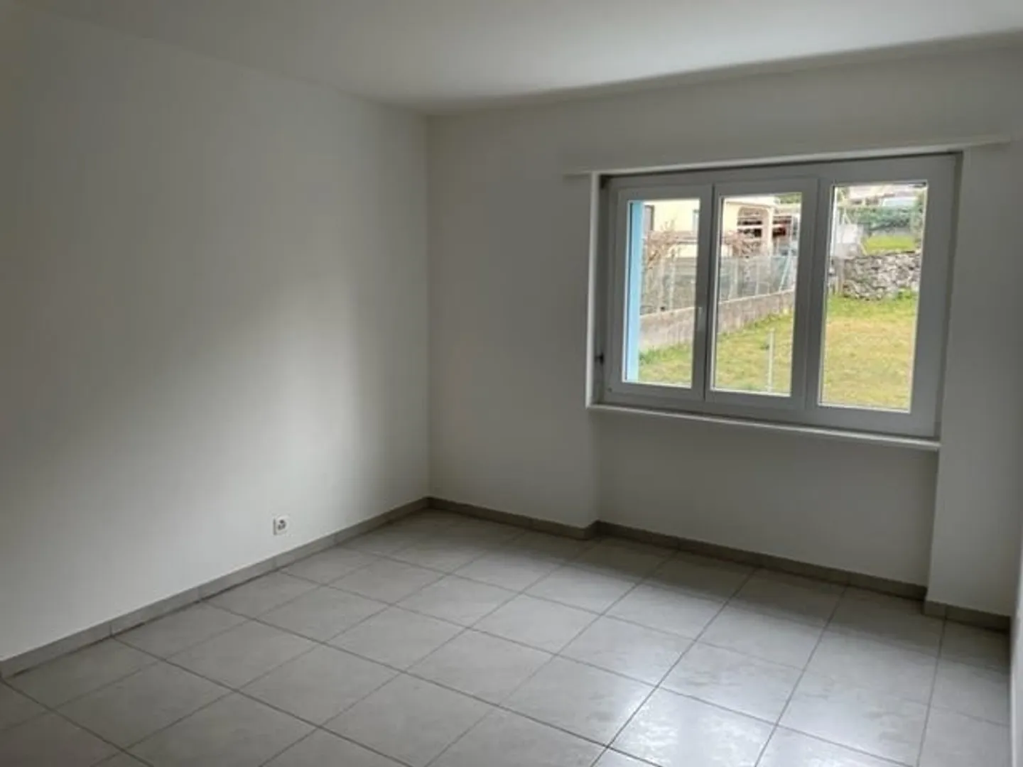 Pleasant 4.5 room apartment, quiet area - Photo 9 of 11