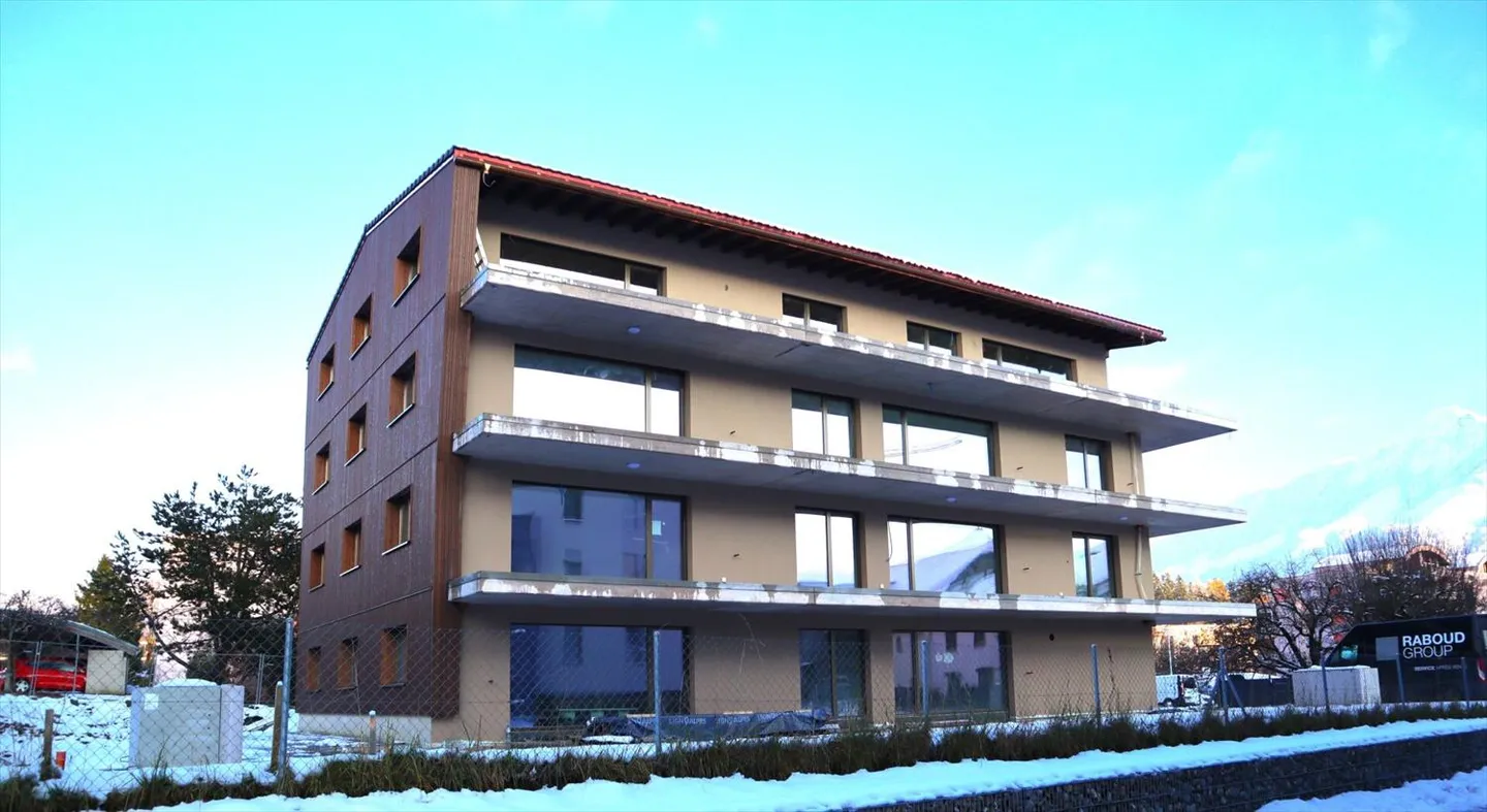 Appartamento in vendita - Foto 2 di 11