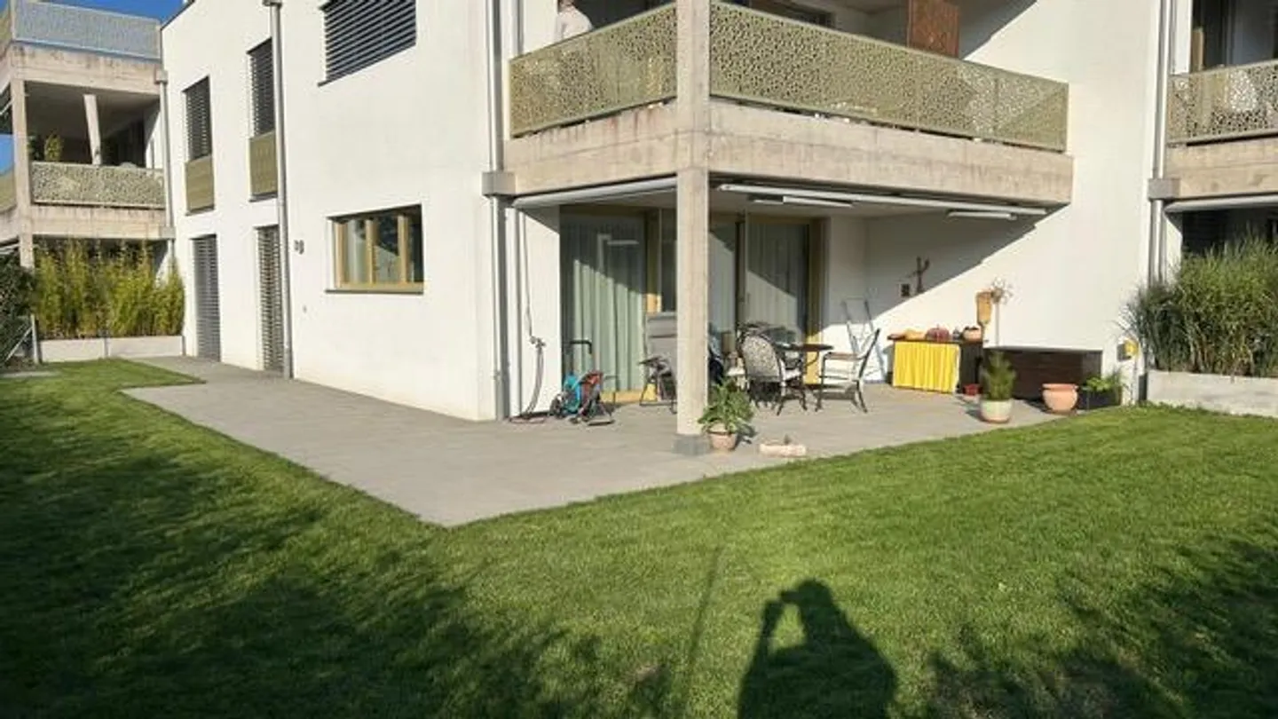 Garden apartment with large seating area, hobby room included - Photo 3 of 15