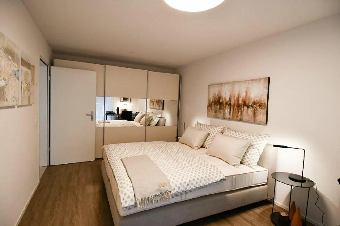 Zentrale Wohnung mit moderner Ausstattung - Foto 2 von 7