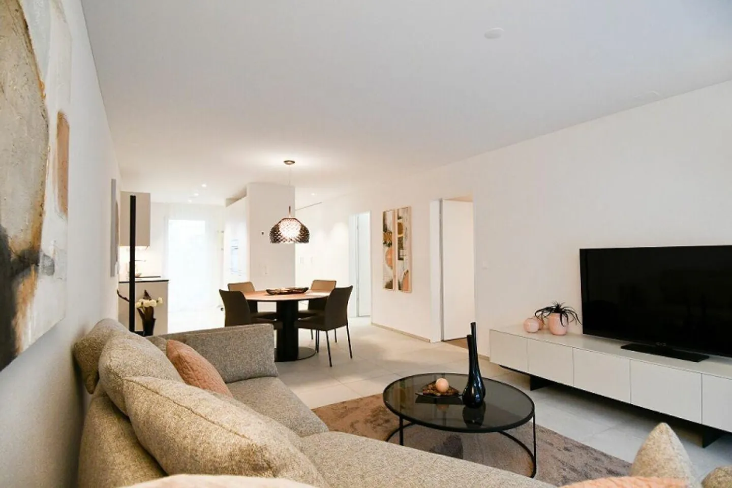 Zentrale Wohnung mit moderner Ausstattung - Foto 4 von 7