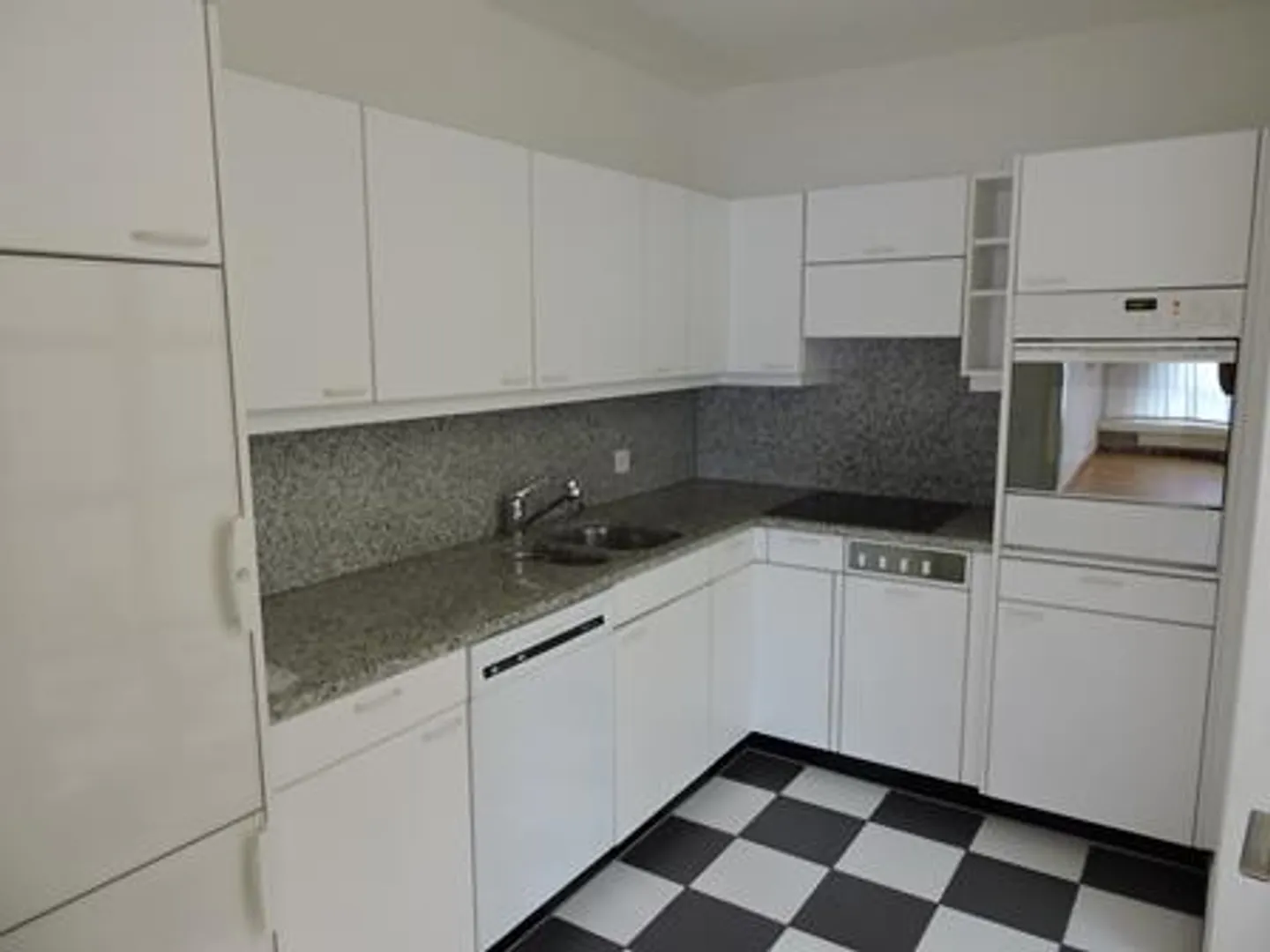 Géniale appartement sous les combles au centre-ville de Winterthur - Photo 2 sur 6