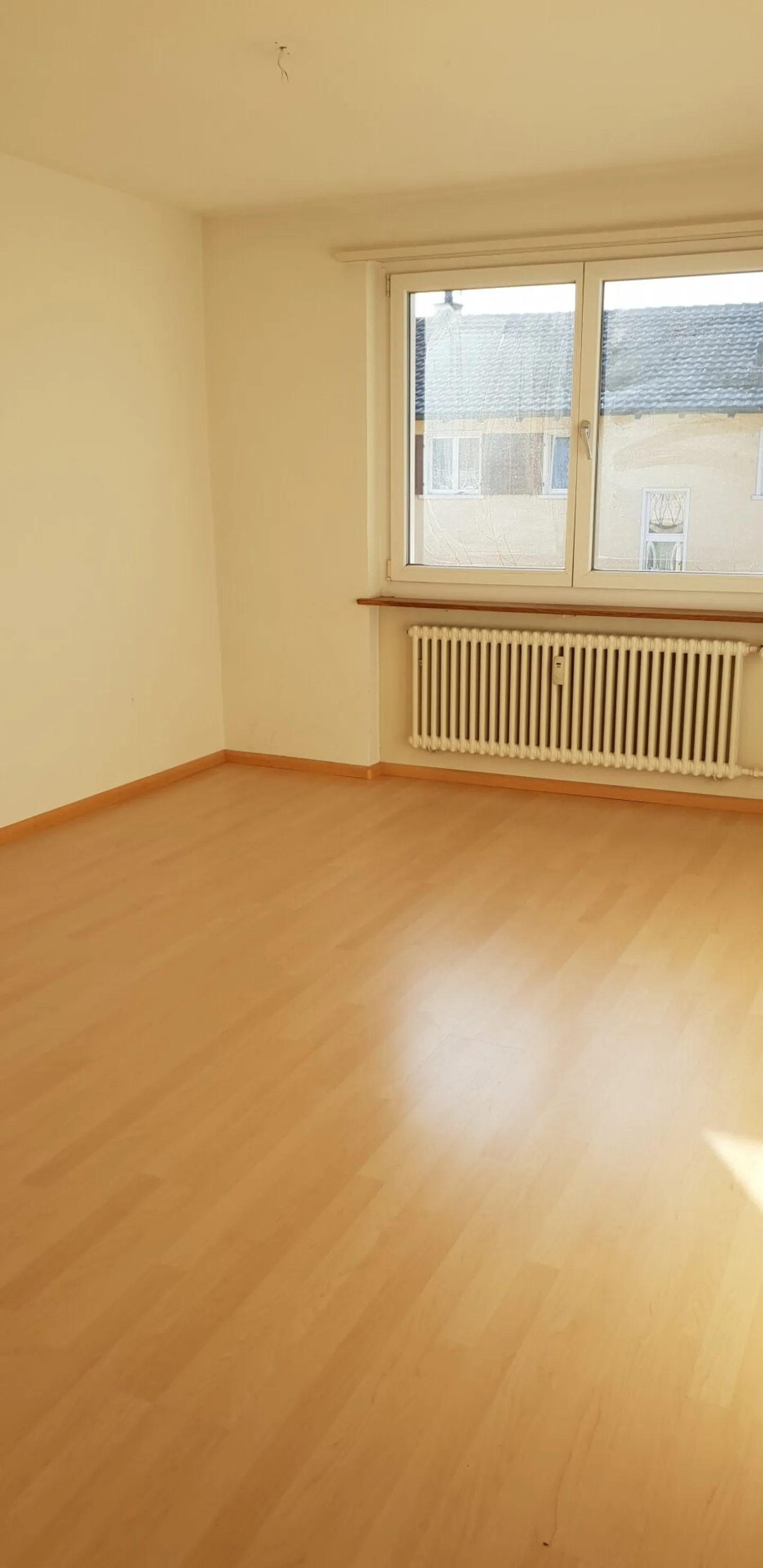 Appartamento accogliente con 3 stanze vicino a Landhof a Reinach in affitto! - Foto 4 di 5
