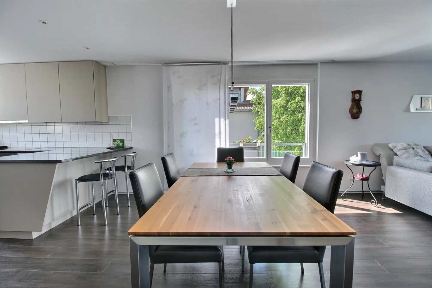 Bellissima casa a schiera, oltre 180 m2 di superficie abitabile - Foto 2 di 14