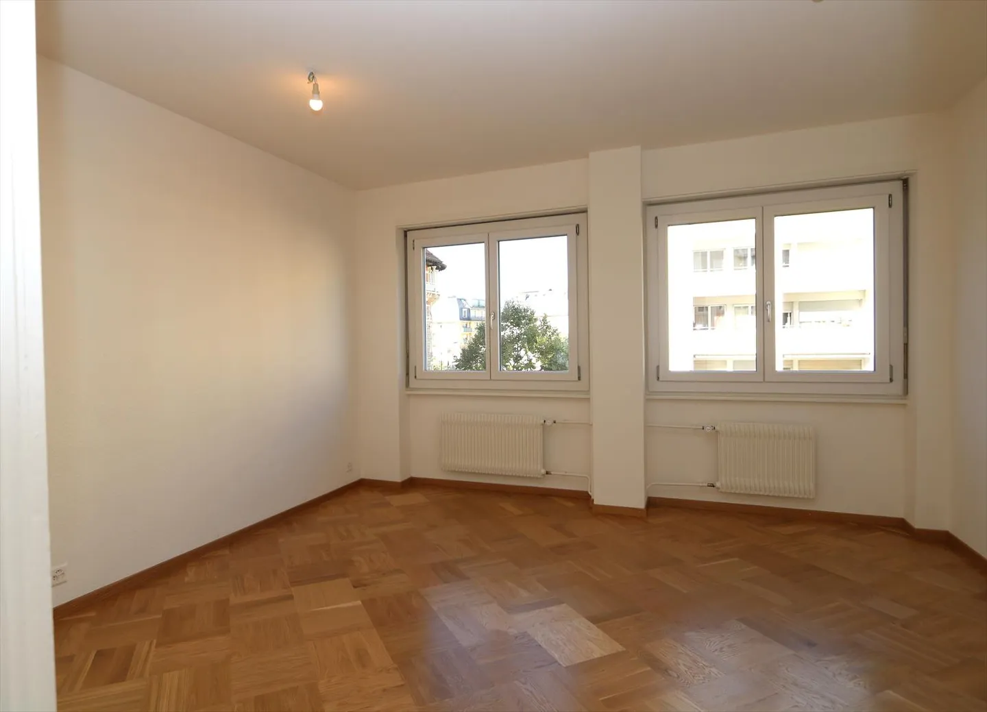 Uffici con balcone a Champel - Foto 5 di 13
