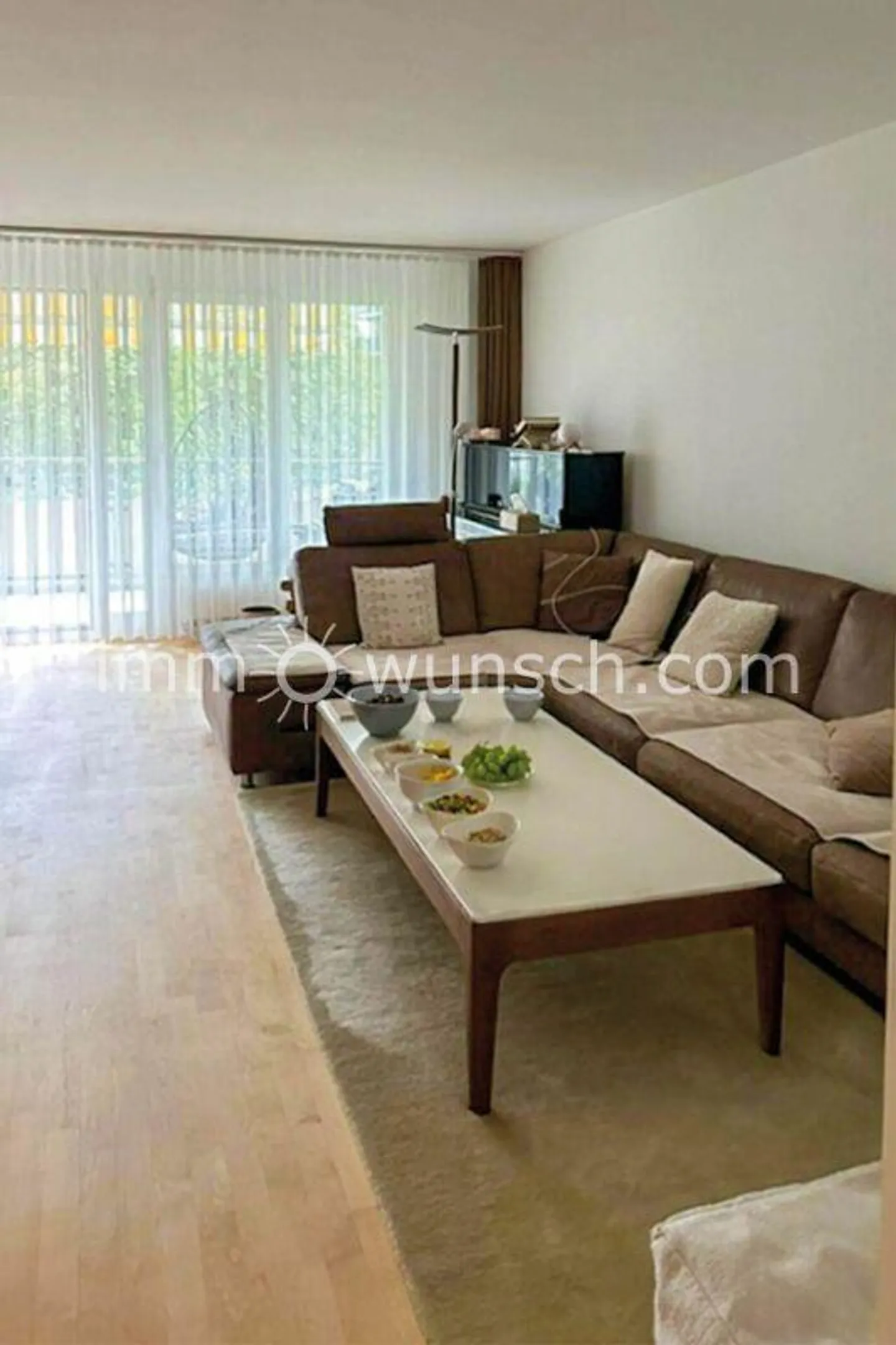 Ampio appartamento familiare a Steinhausen - Foto 3 di 10