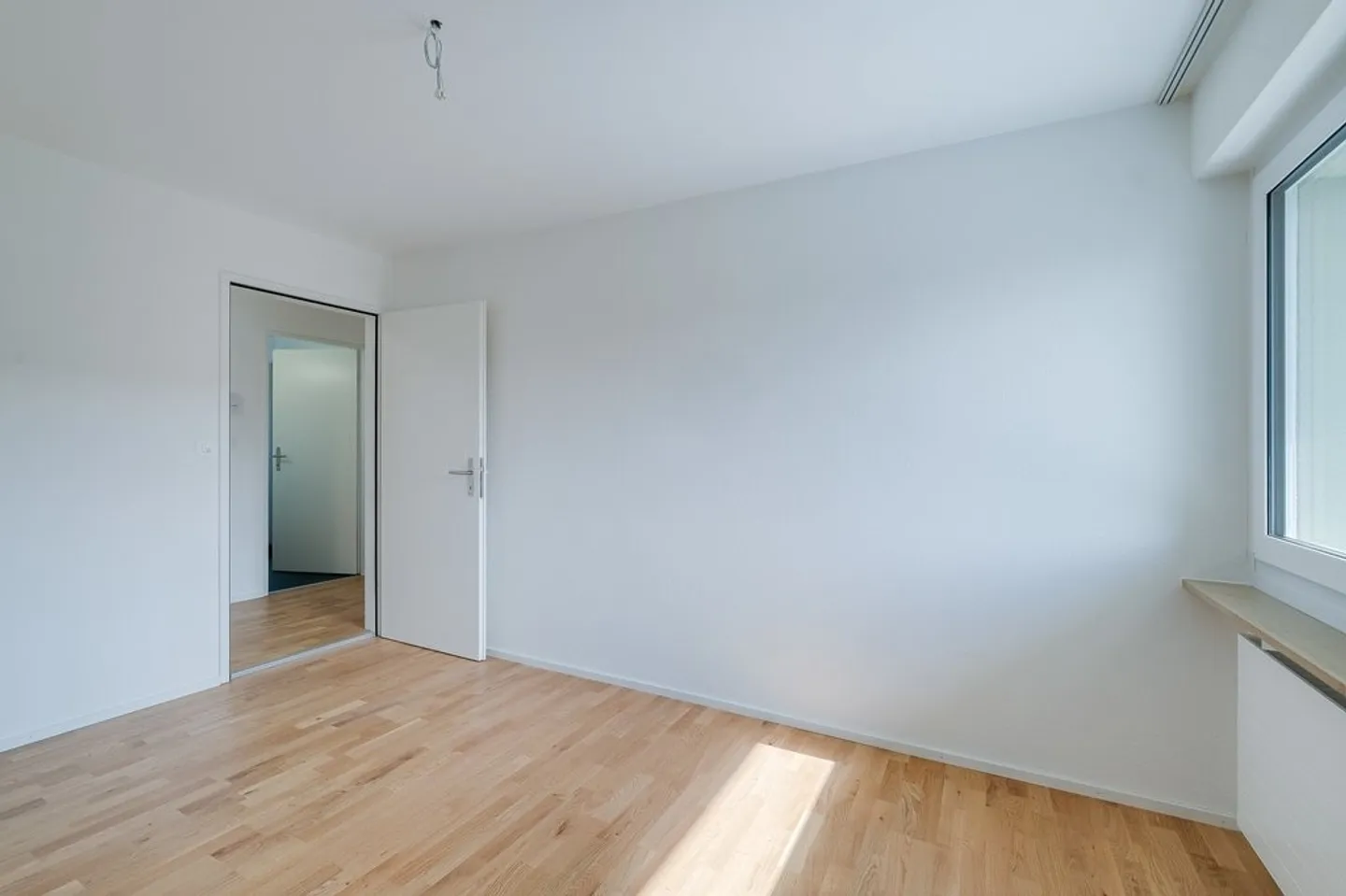 Modern 3.5-Room Apartment in Wil - Photo 4 of 8
