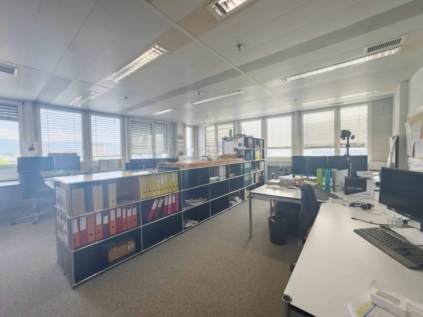 Modern Office Space in Meyrin - Photo 6 of 12