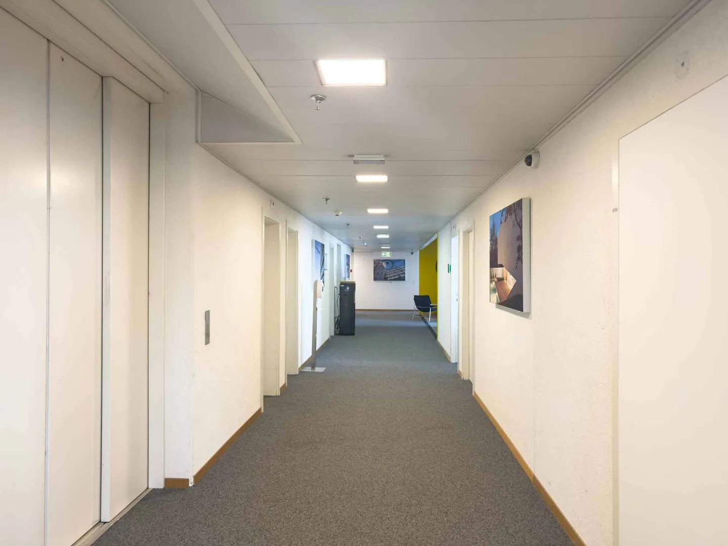 Modern Office Space in Meyrin - Photo 10 of 12