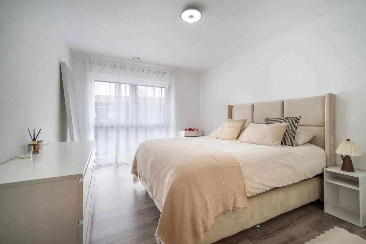 Magnificent adjoining villa - Photo 7 of 11