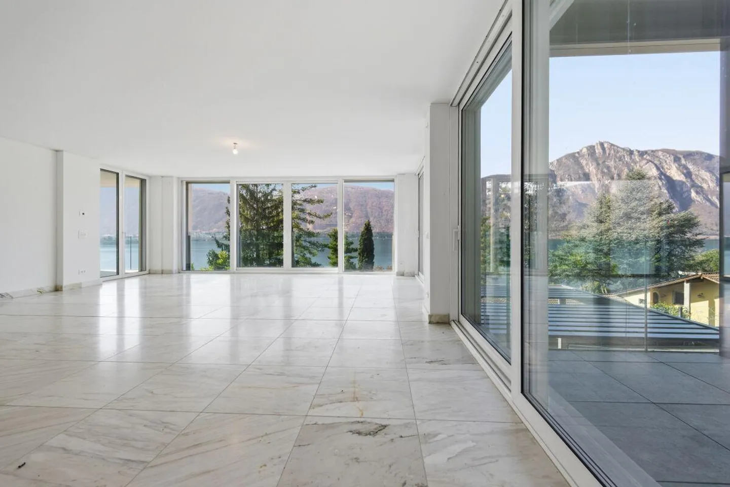 Ceresio 52 Residence: luxurious lake view apartments | Residence ... - Photo 5 of 18