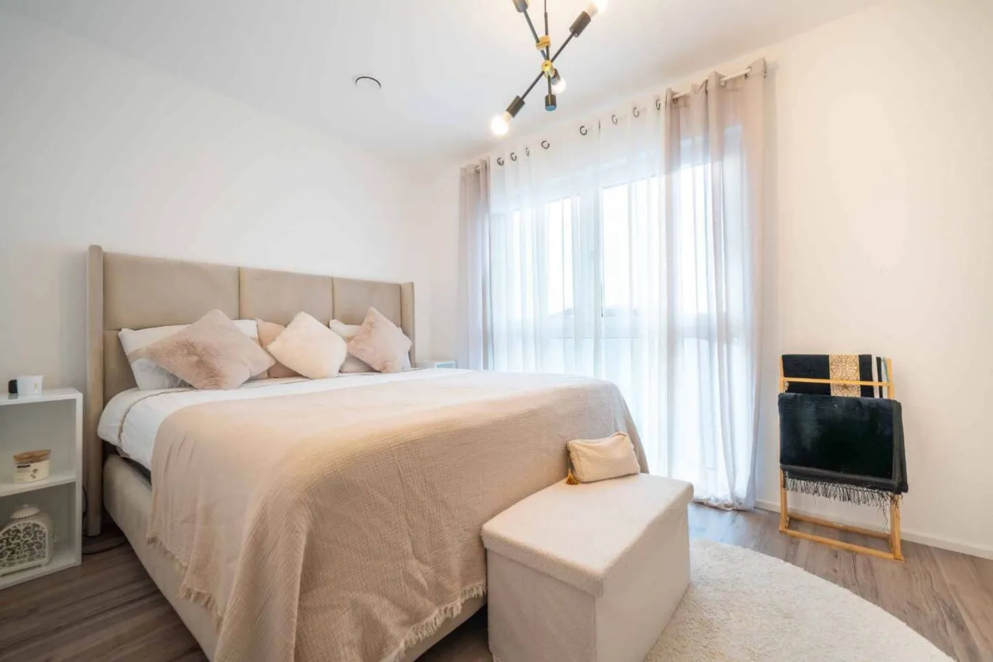 Magnificent adjoining villa - Photo 9 of 11