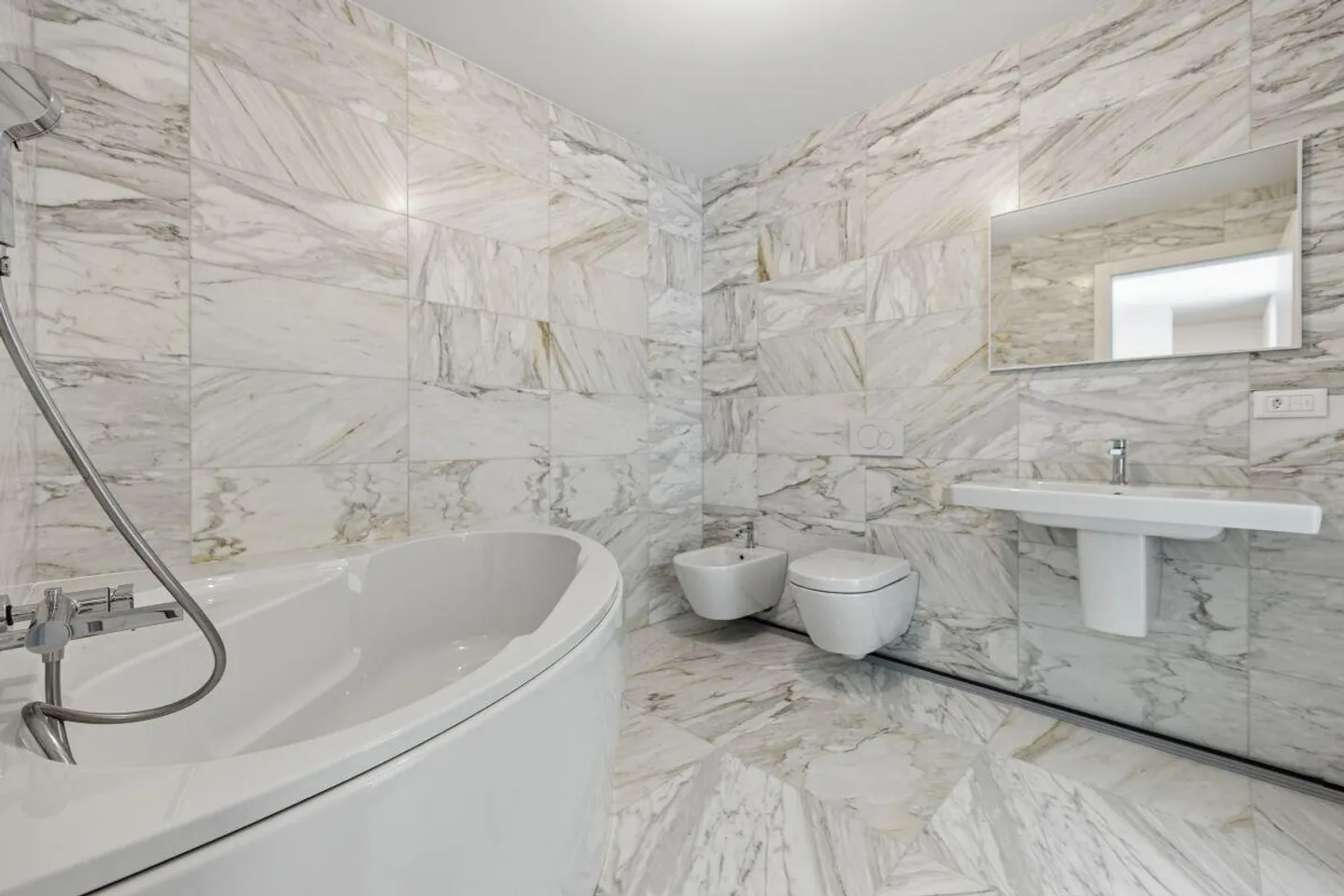 Ceresio 52 Residence: luxurious lake view apartments | Residence ... - Photo 17 of 18