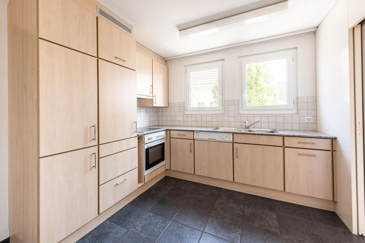 Spacious 3.5-room apartment in Langwiesen! - Photo 4 of 13