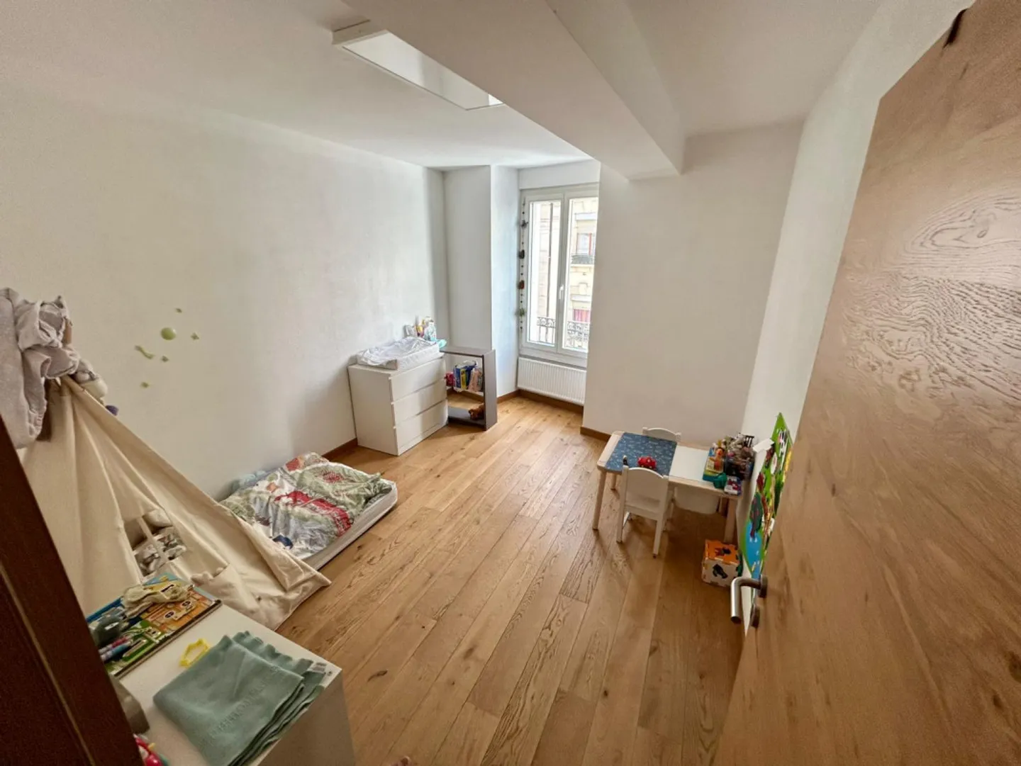 Helles 4-Zimmer-Apartment in Genf - Foto 5 von 13