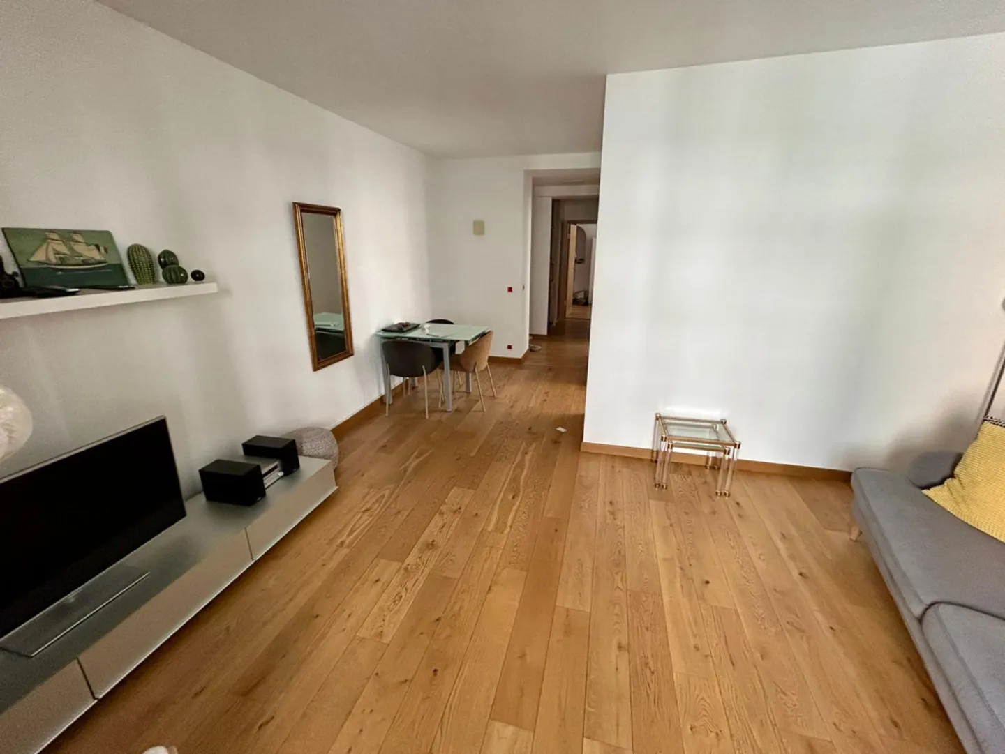 Helles 4-Zimmer-Apartment in Genf - Foto 4 von 13