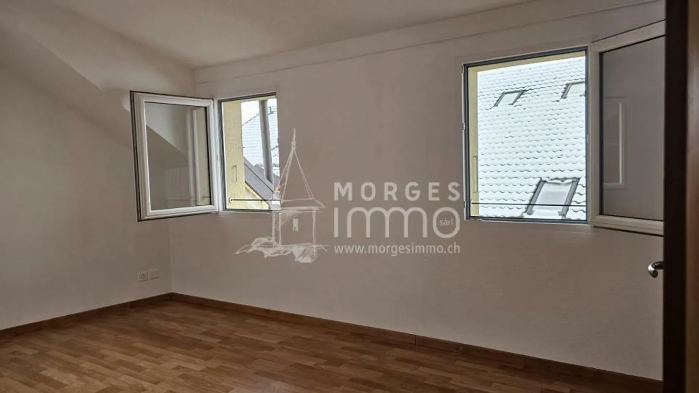 Belle appartement à demi-niveau dans le grenier - Photo 4 sur 4