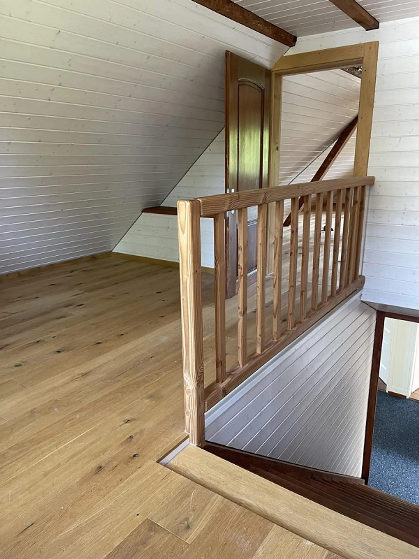Affascinante casa unifamiliare di 10,5 stanze con grande potenziale - Foto 5 di 24