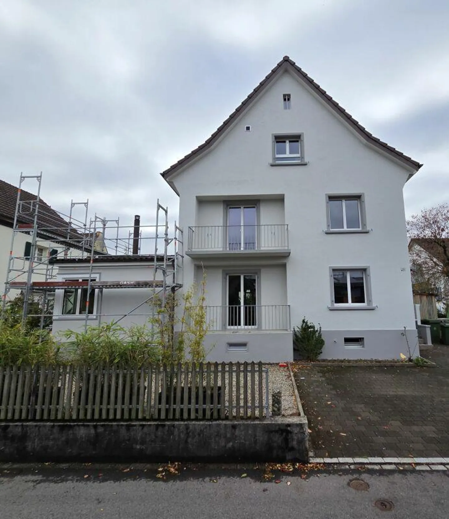 Charming 3.0-room apartment in a quiet and central location - Photo 1 of 7