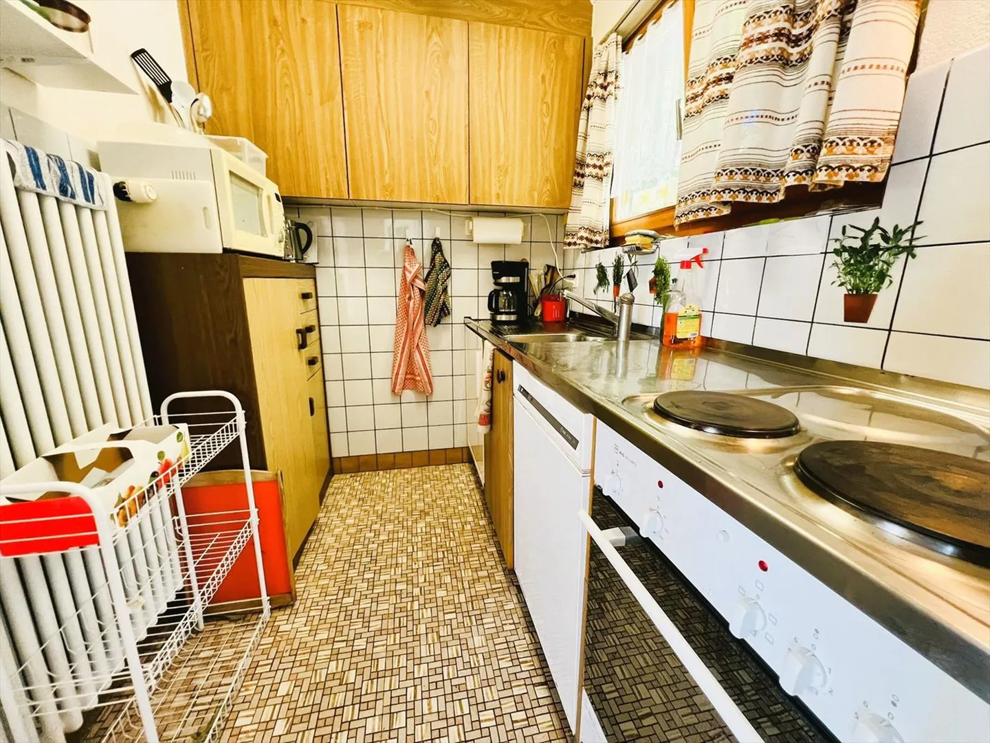 Bellissimo chalet con 3,5 camere - Spazioso e luminoso - Posizione molto tranquilla - Vista magnifica - Foto 6 di 21