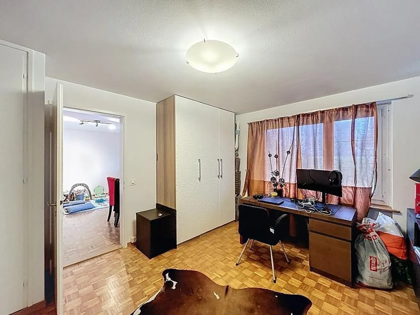 Appartamento luminoso di 3 stanze a Küsnacht - Foto 6 di 8