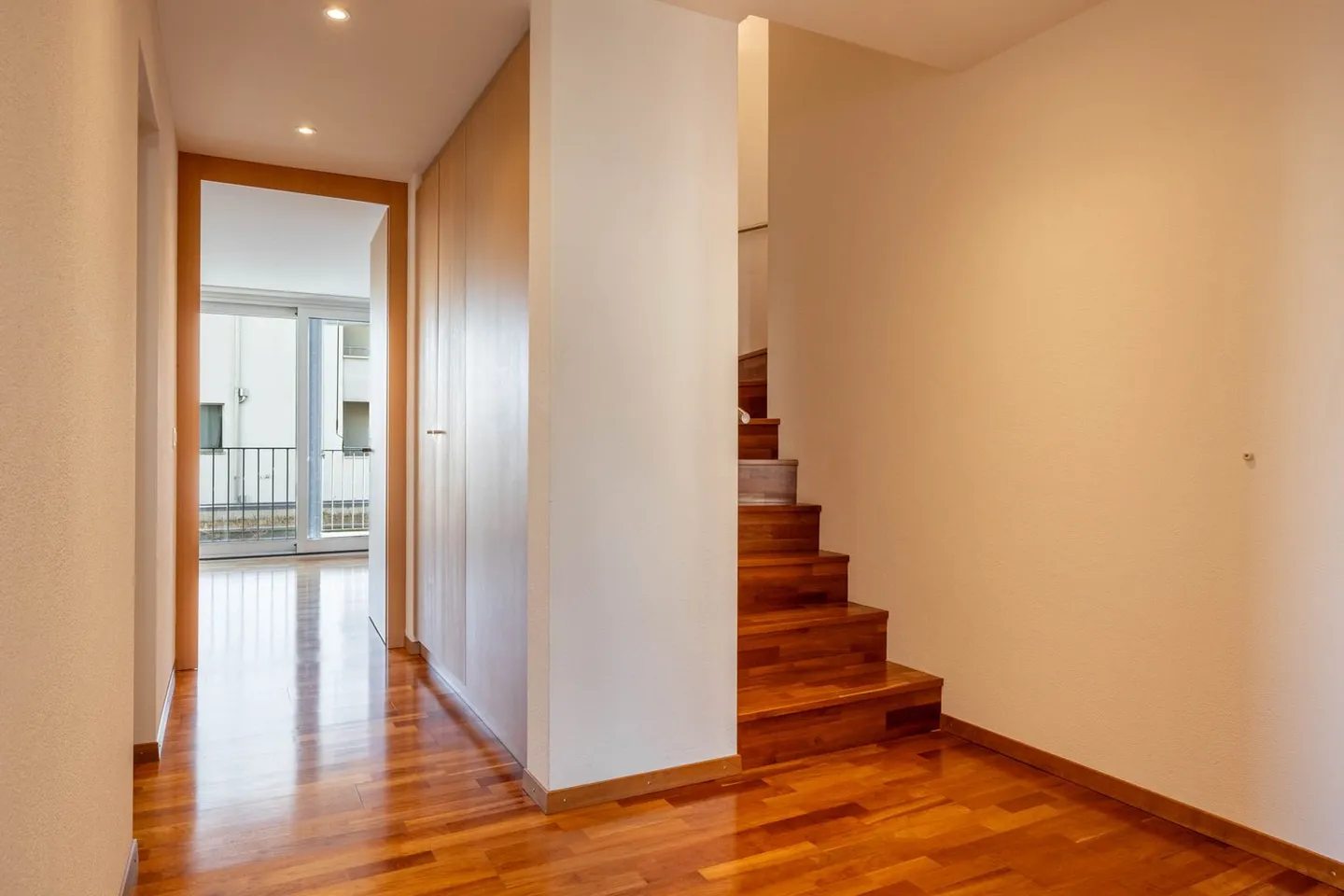 Votre nouveau chez-vous avec charme et vue panoramique - Photo 5 sur 7