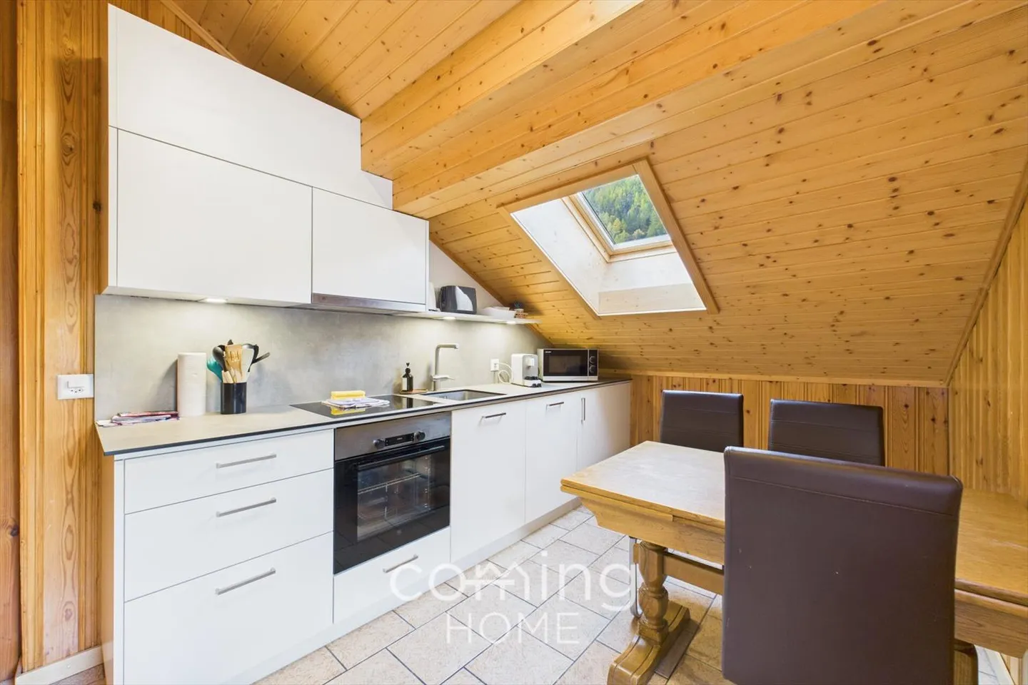 Maison multifamiliale attrayante à Saas-Grund - 5 unités résidentielles avec vue sur la montagne et rendement solide - Photo 9 sur 13