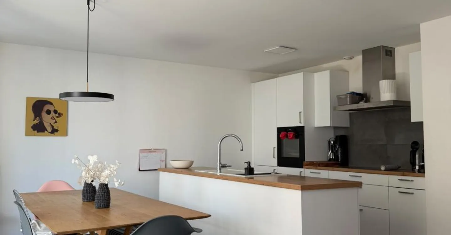 Superb 4.5 room crossing apartment of 135 m² - Photo 2 of 11