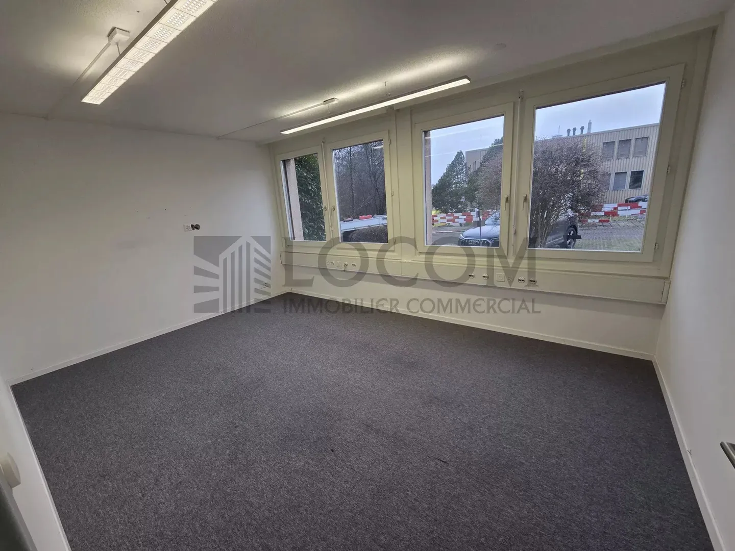 Locaux Professionnels à Louer - Photo 9 sur 12