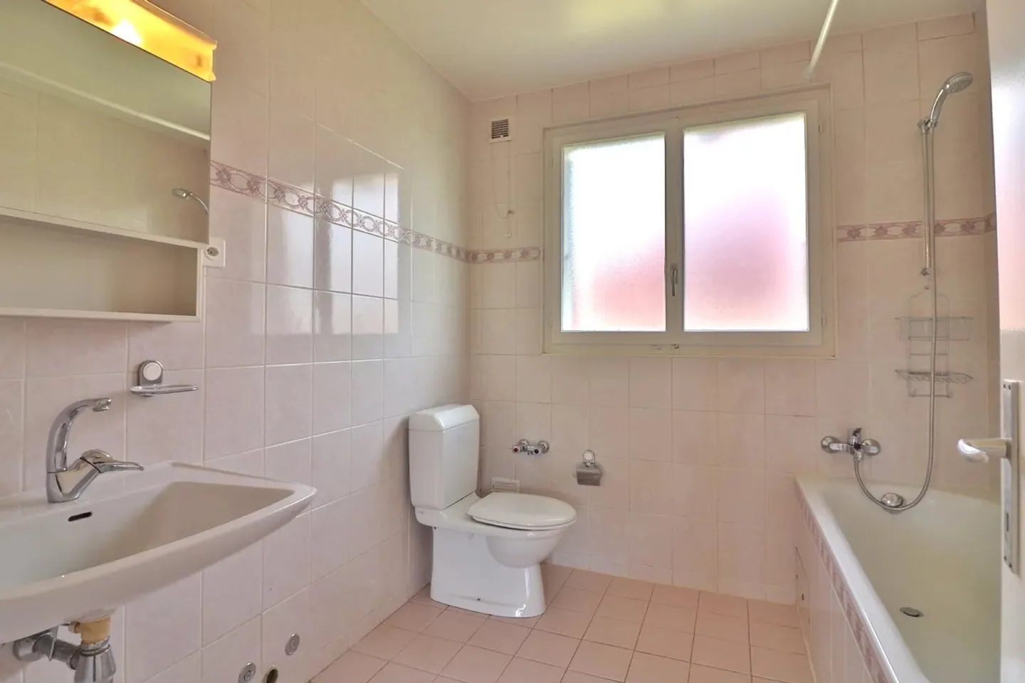 Chalet mit Atemberaubendem Alpenblick - Foto 10 von 11