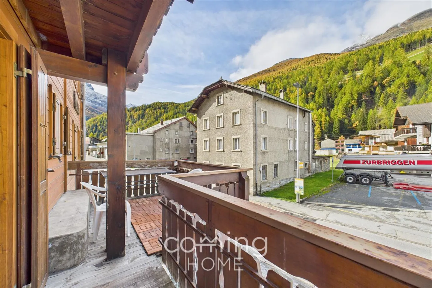 Appartement ensoleillé de 3,5 pièces au cœur de Saas-Grund avec vue sur les montagnes environnantes - Photo 8 sur 12