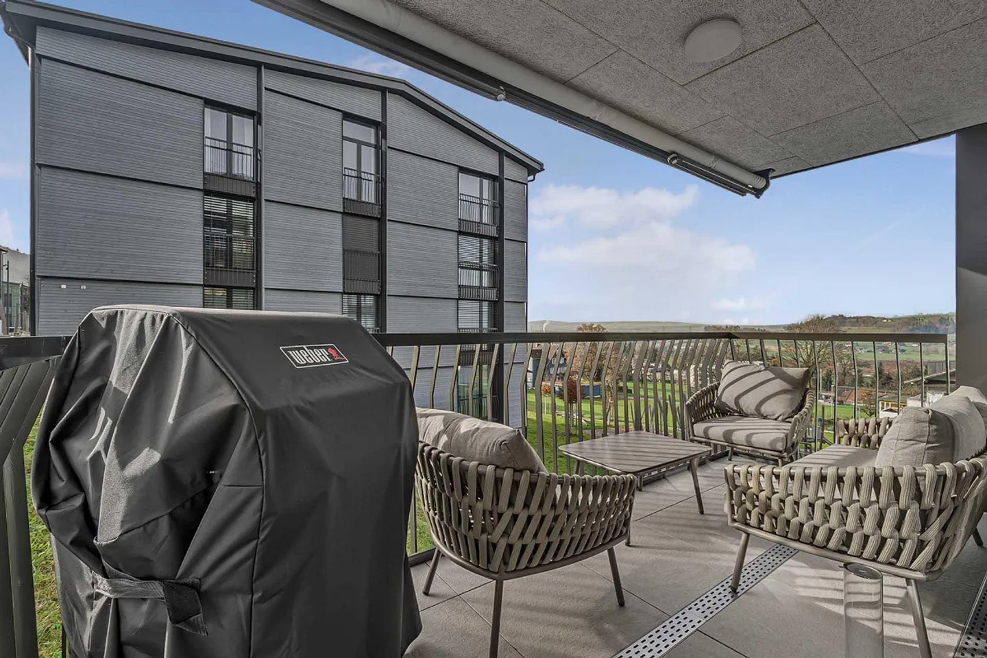 Condominium 2.5 pièces neuf et élégant avec de nombreux avantages - Photo 4 sur 6