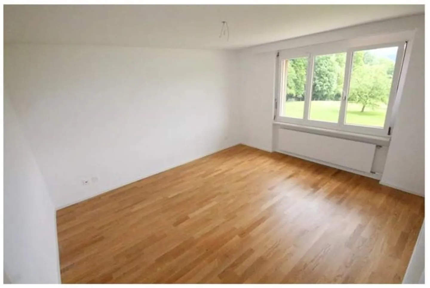 Condominio di 4½ stanze con balcone, camino e vista panoramica - Foto 8 di 12