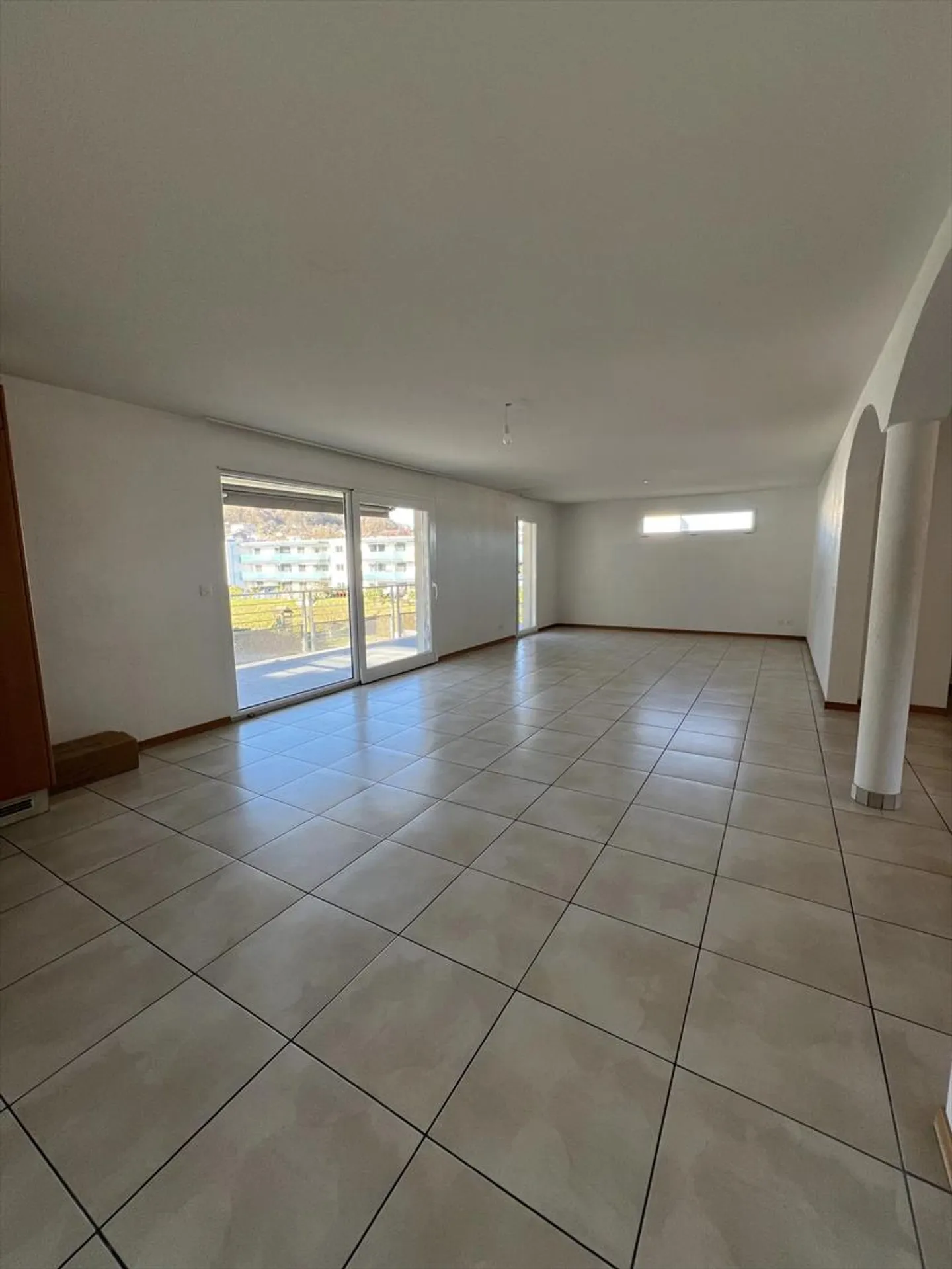 Appartamento 5.5 stanze - Foto 1 di 8