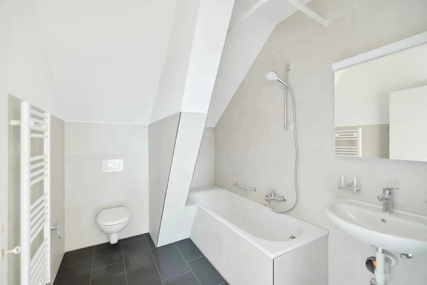 Appartamento loft 2.5 camere affascinante - Foto 4 di 8