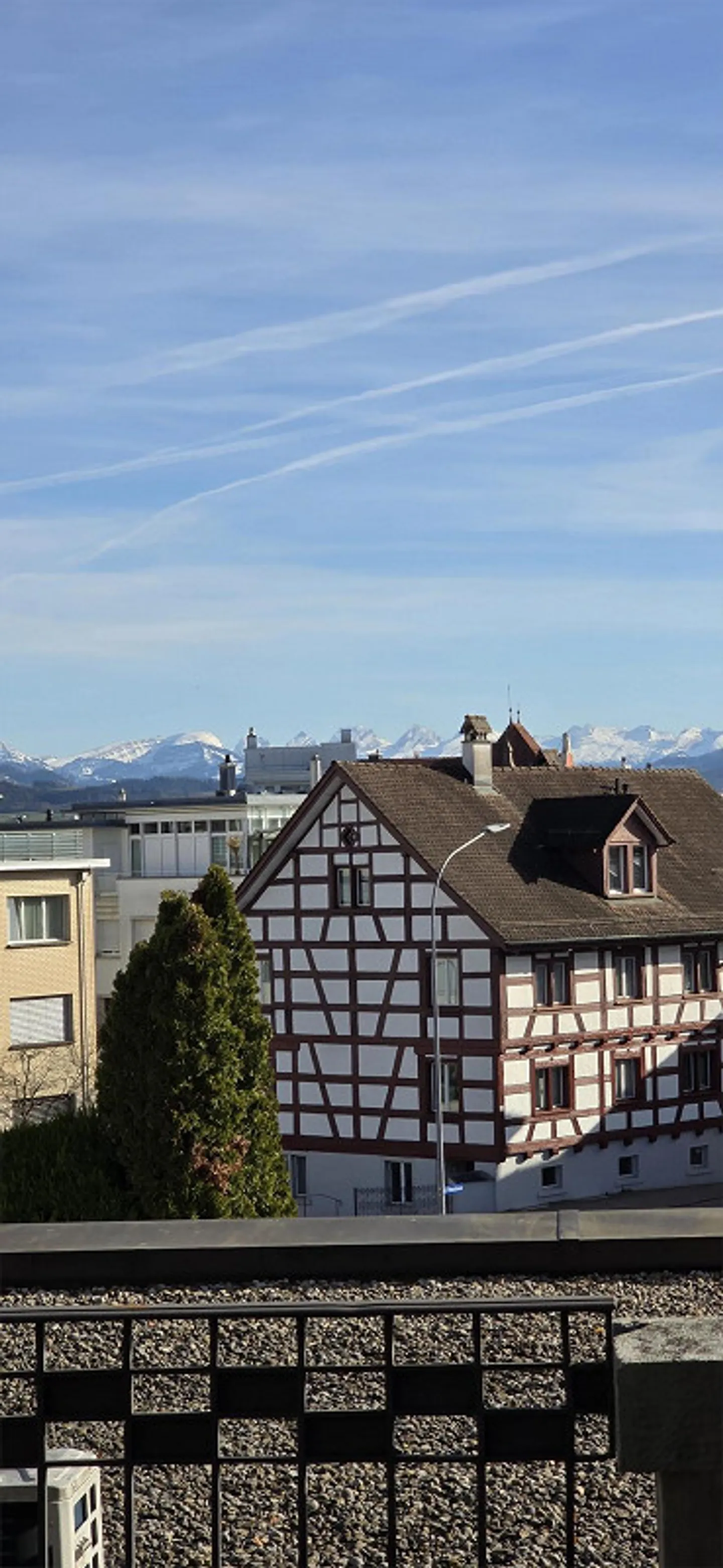 5 Room Apartment Old Building - Photo 1 of 21