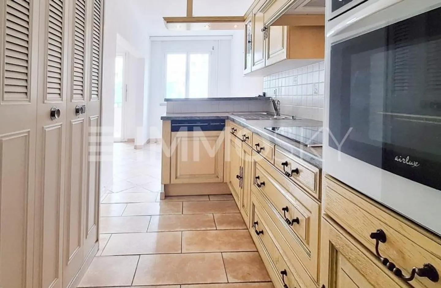 Appartamento di 4 stanze idealmente situato ad Avanchets - Foto 3 di 7