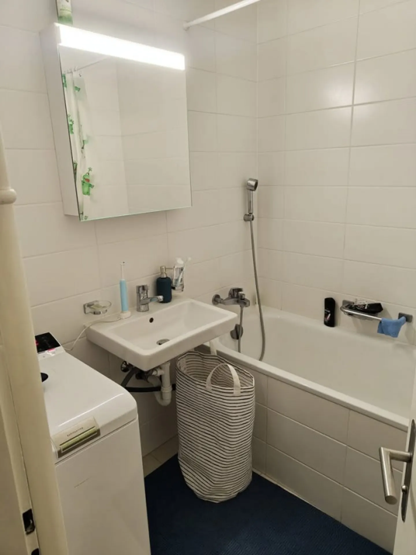 Appartement spacieux aux Acacias - Photo 5 sur 6